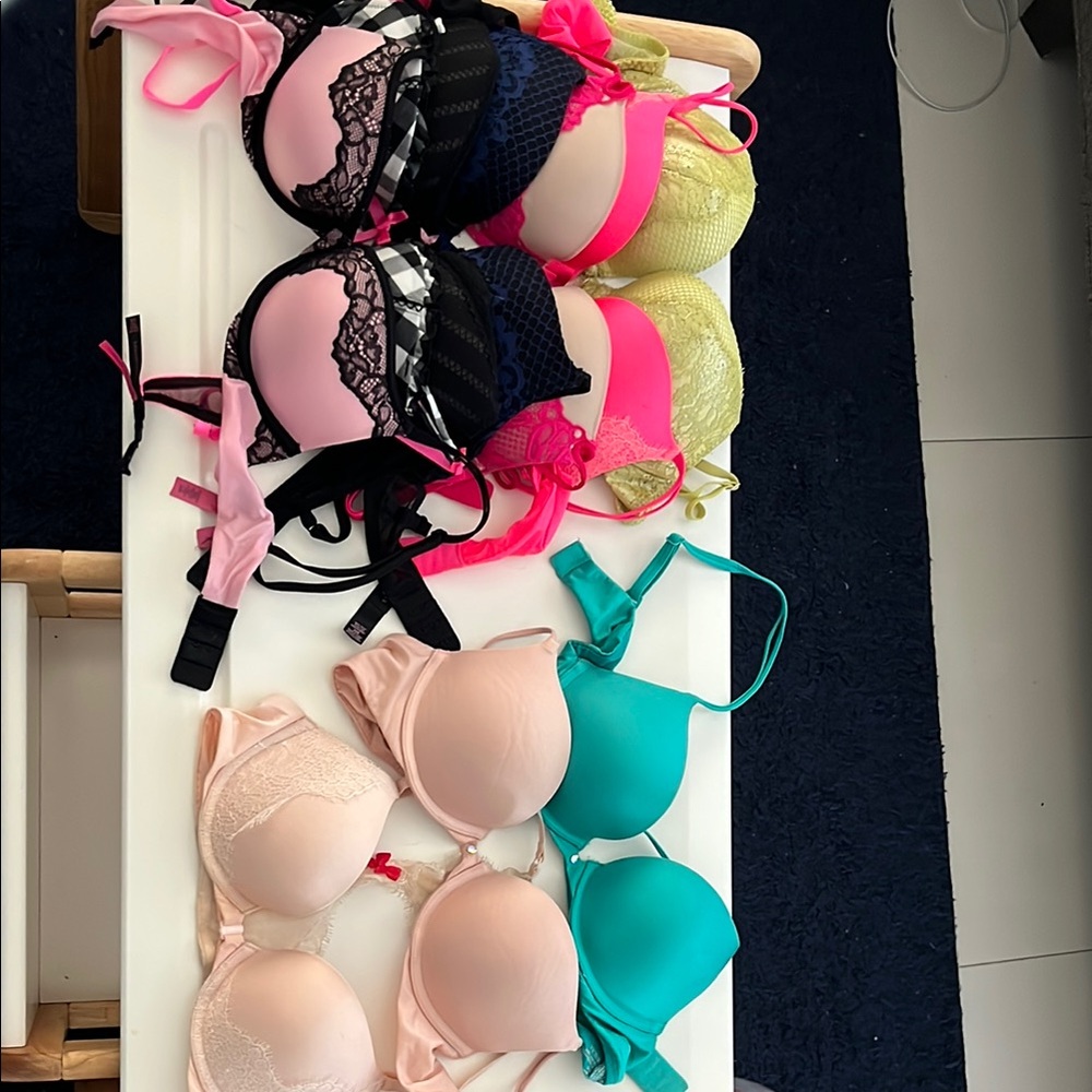 Victoria's Secret used Bras with Lace and Adjustable Straps ALL 10 bras for 75$